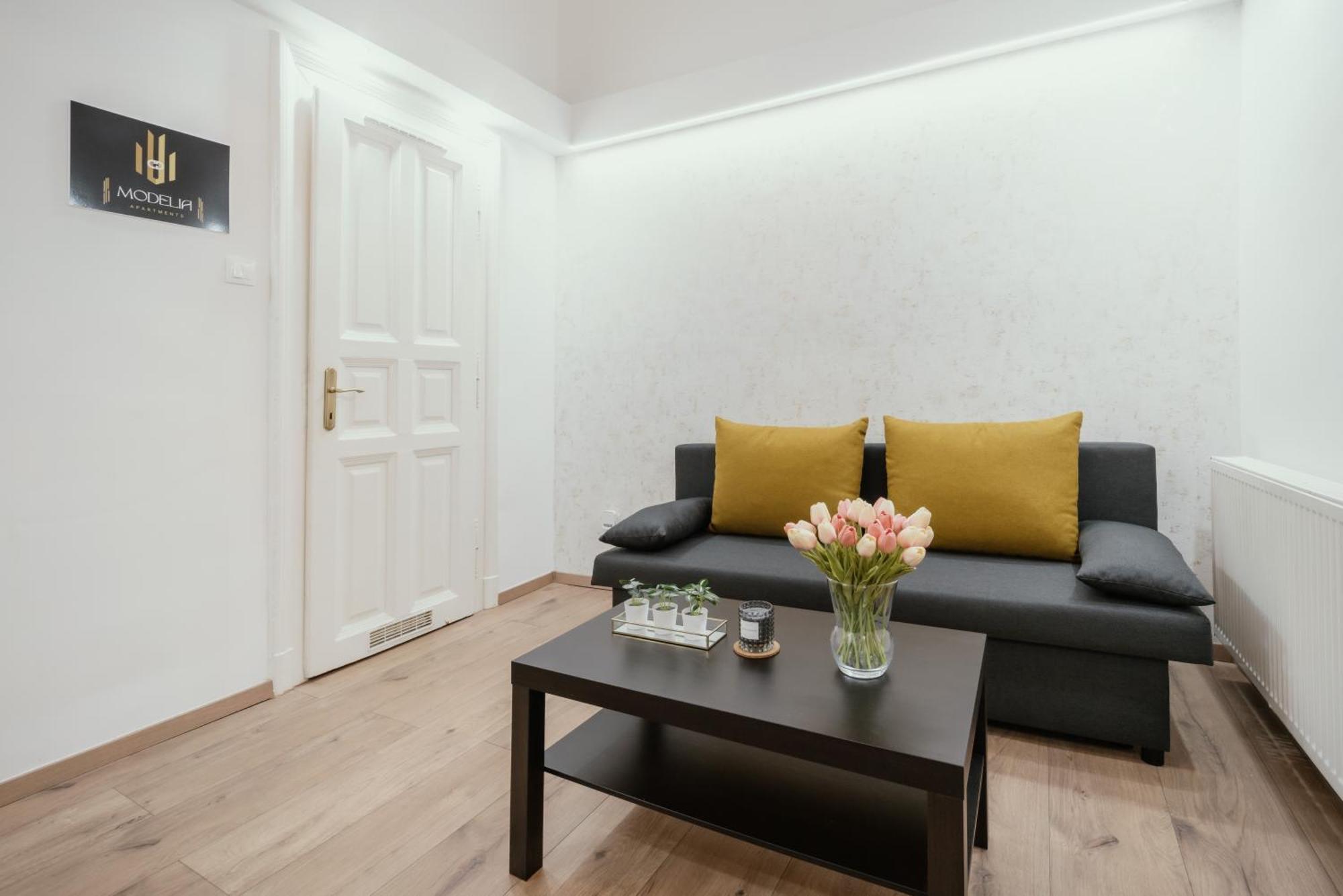 Modelia Apartment At Gellert Square บูดาเปสต์ ภายนอก รูปภาพ