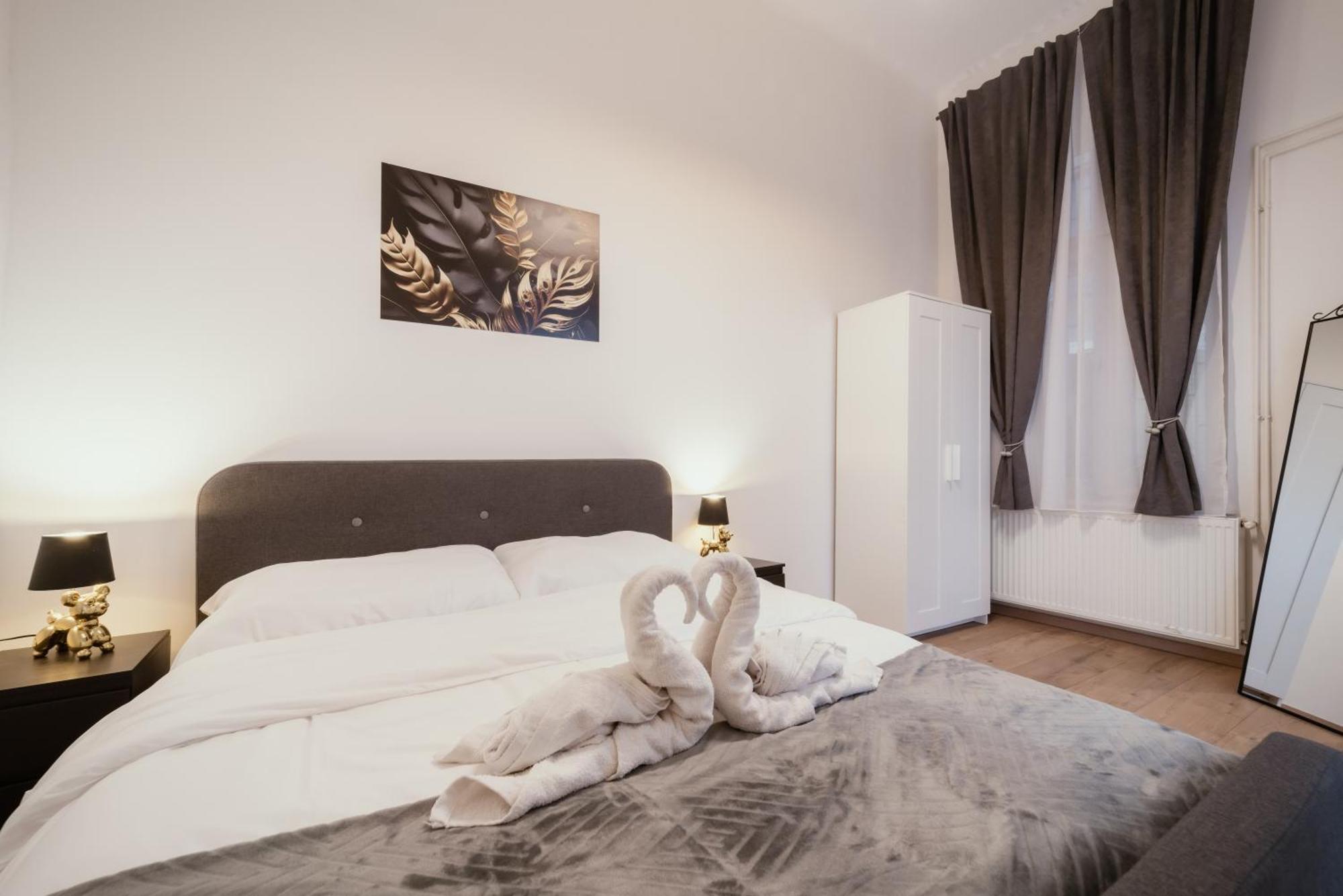 Modelia Apartment At Gellert Square บูดาเปสต์ ภายนอก รูปภาพ